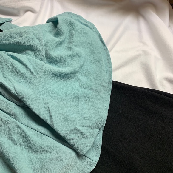 NWT Vici Infatuated Wrap Dress in Pistachio - Picture 4 of 4